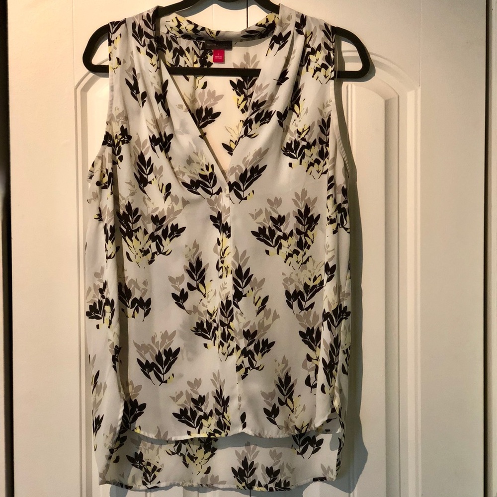 Sleeveless v-neck Vince Camino blouse